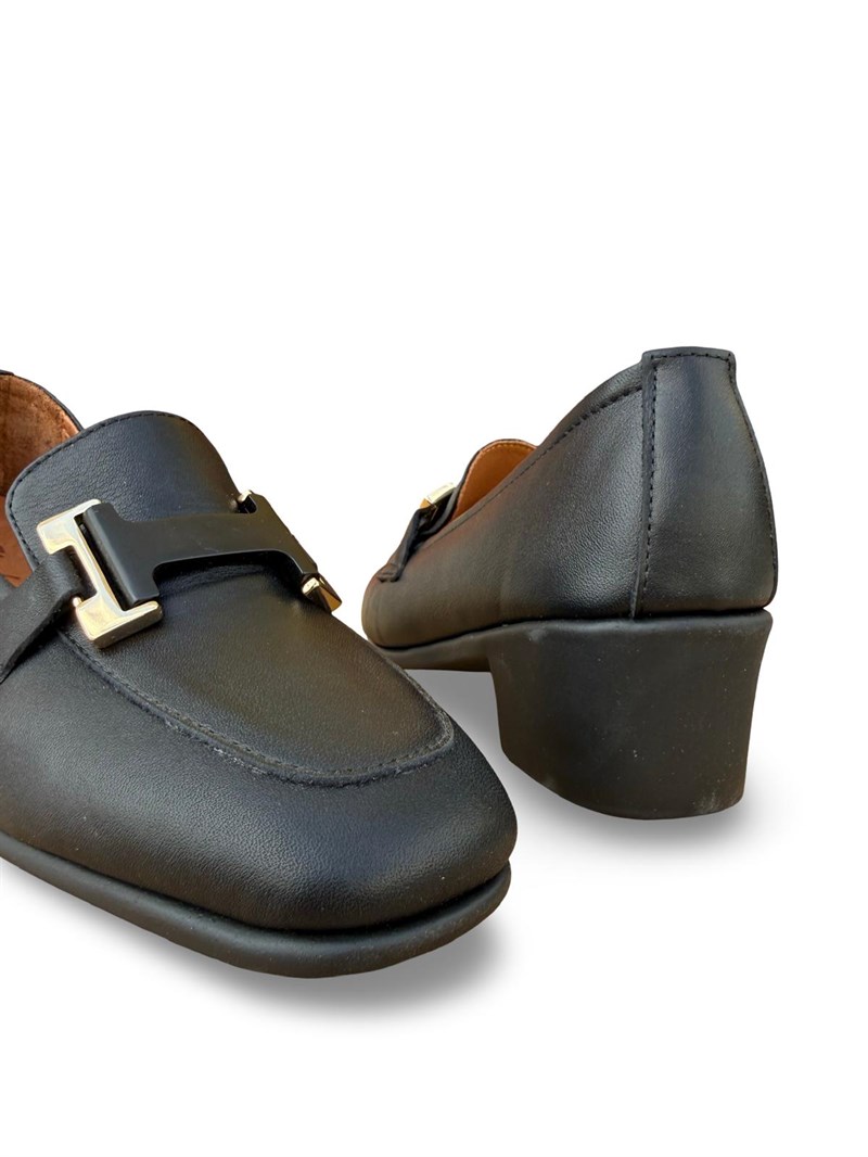 26143249A Hakiki Deri Kadın Loafer Babet Siyah