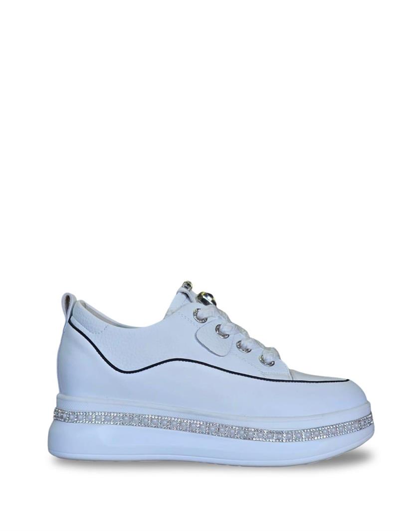 Guja 24K308-1 Hakiki Deri Eva Taban Taş Detaylı Kadın Sneaker Beyaz