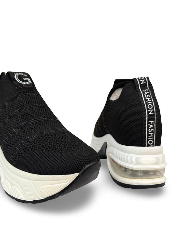 Yalınayak 25y300-4 Taş Detaylı Aır Taban Kadın Sneaker Siyah