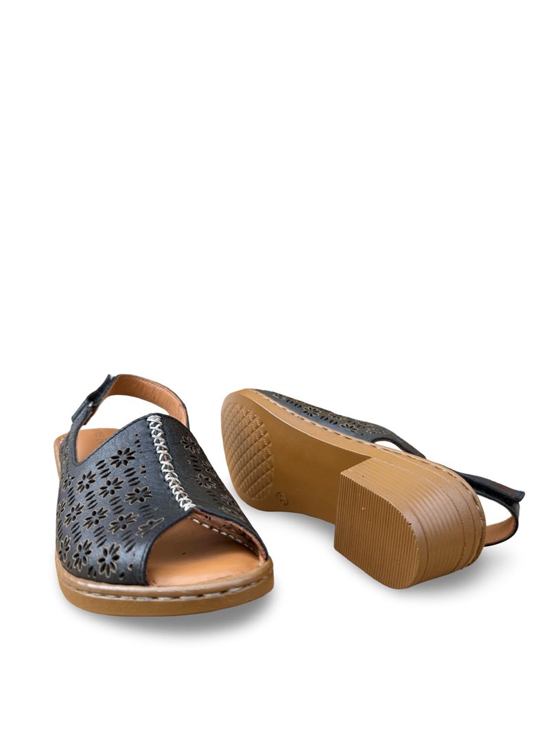 Yalınayak C45223-1 Hakiki Deri Kadın Comfort Taban Sandalet Siyah