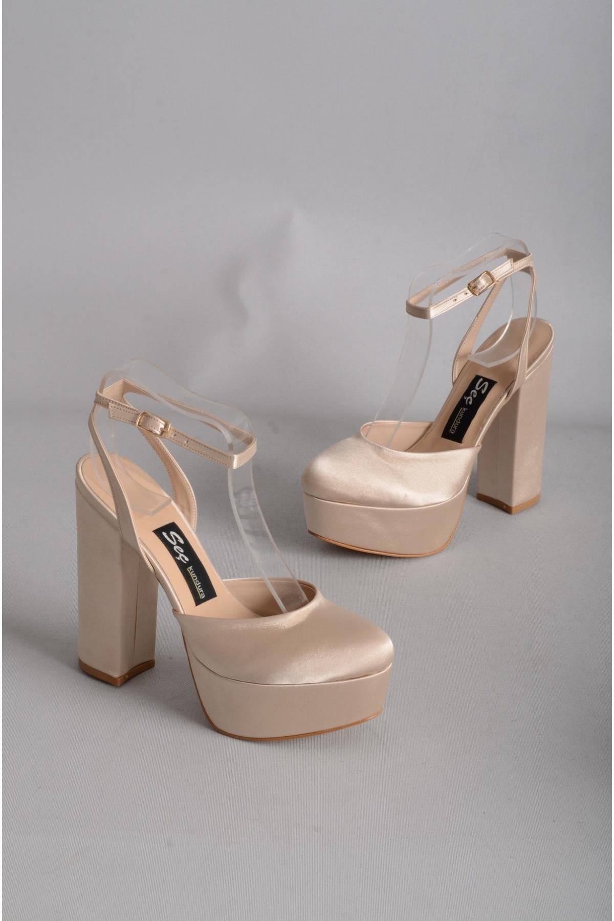 SEÇ 646 PLATFORMLU ÖNÜ KAPALI TOPUKLU AYAKKABI (Topuk Boyu:13 cm Platform:4 cm) NUDE SATEN