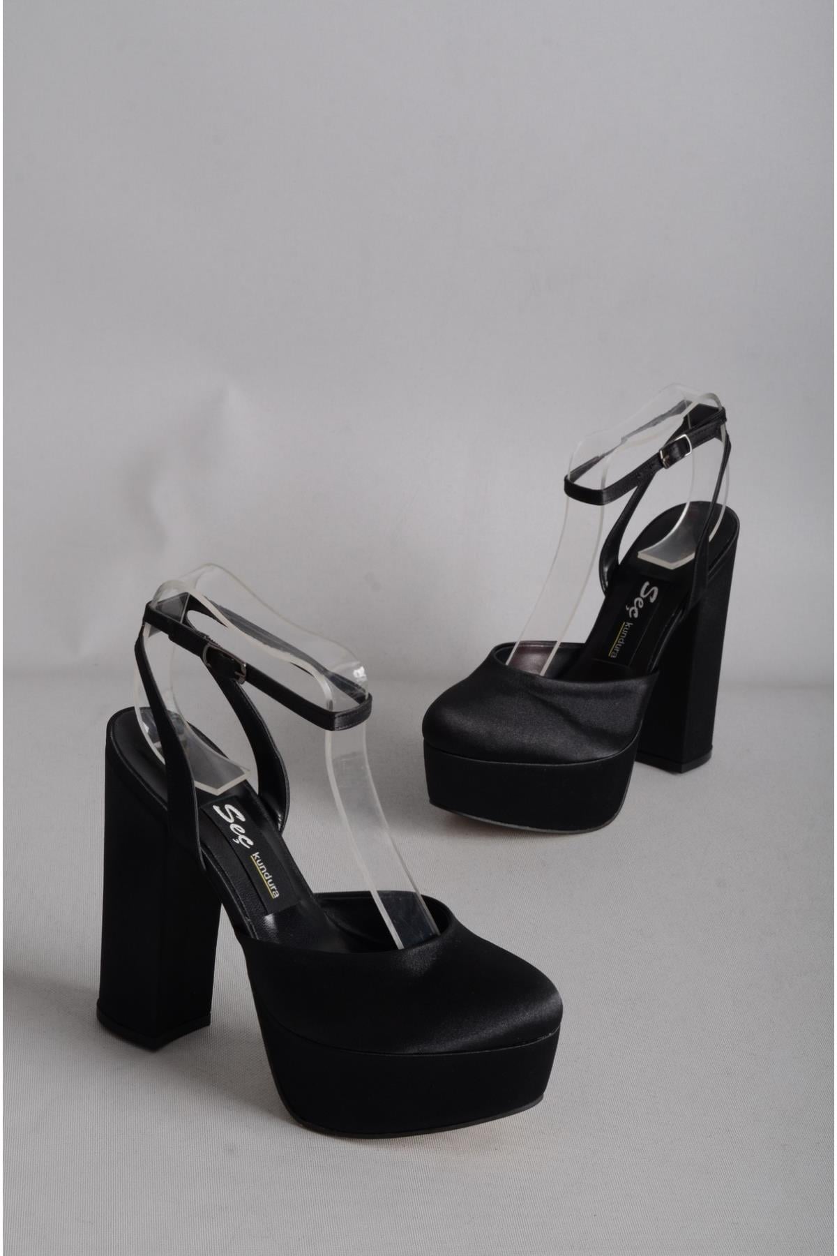 SEÇ 646 PLATFORMLU ÖNÜ KAPALI TOPUKLU AYAKKABI (Topuk Boyu:13 cm Platform:4 cm) SİYAH SATEN