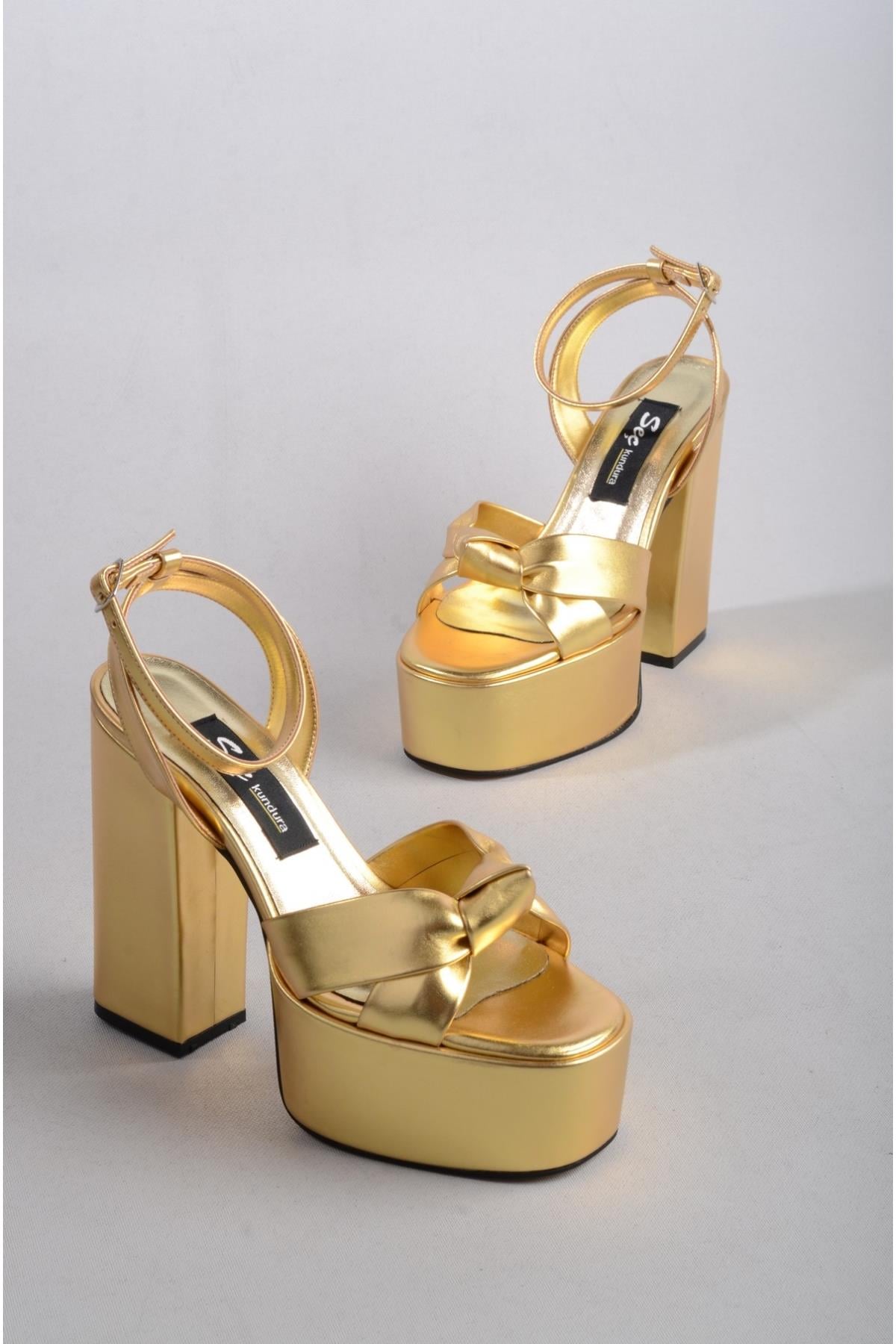SEÇ 8189 PLATFORM TOPUKLU AYAKKABI (Topuk 13,5cm-Platform 5cm) ALTIN