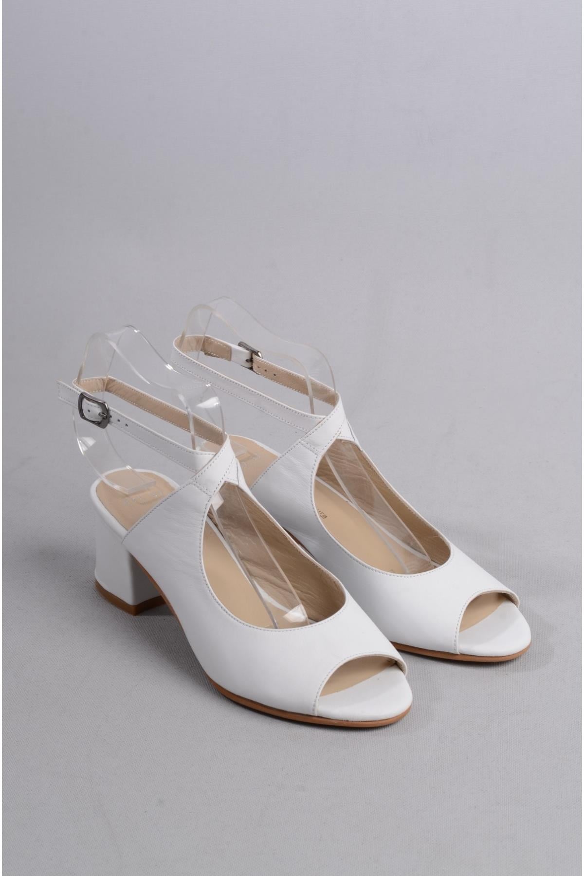 SEÇ 837 HAKİKİ DERİ TOPUKLU SANDALET (6cm) BEYAZ