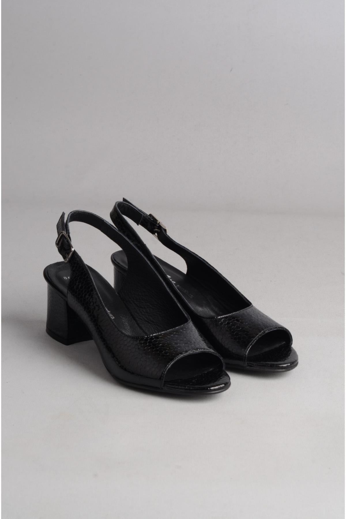SEÇ 868 HAKİKİ DERİ TOPUKLU KADIN SANDALET (Topuk: 6 cm) SİYAH PETEK
