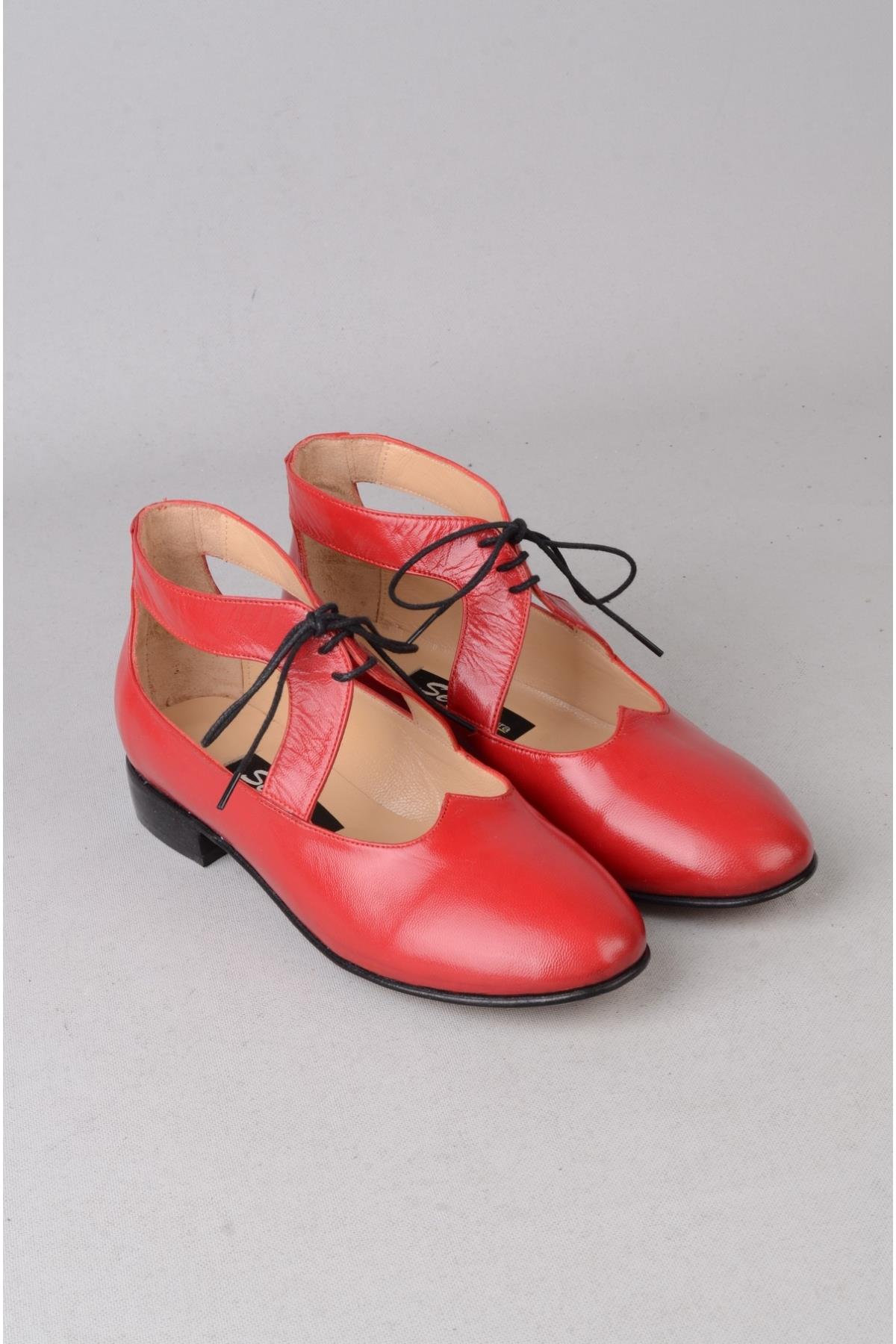 SEÇ KALP HAKİKİ DERİ KADIN AYAKKABI (Topuk Boyu: 2,5 cm) KIRMIZI