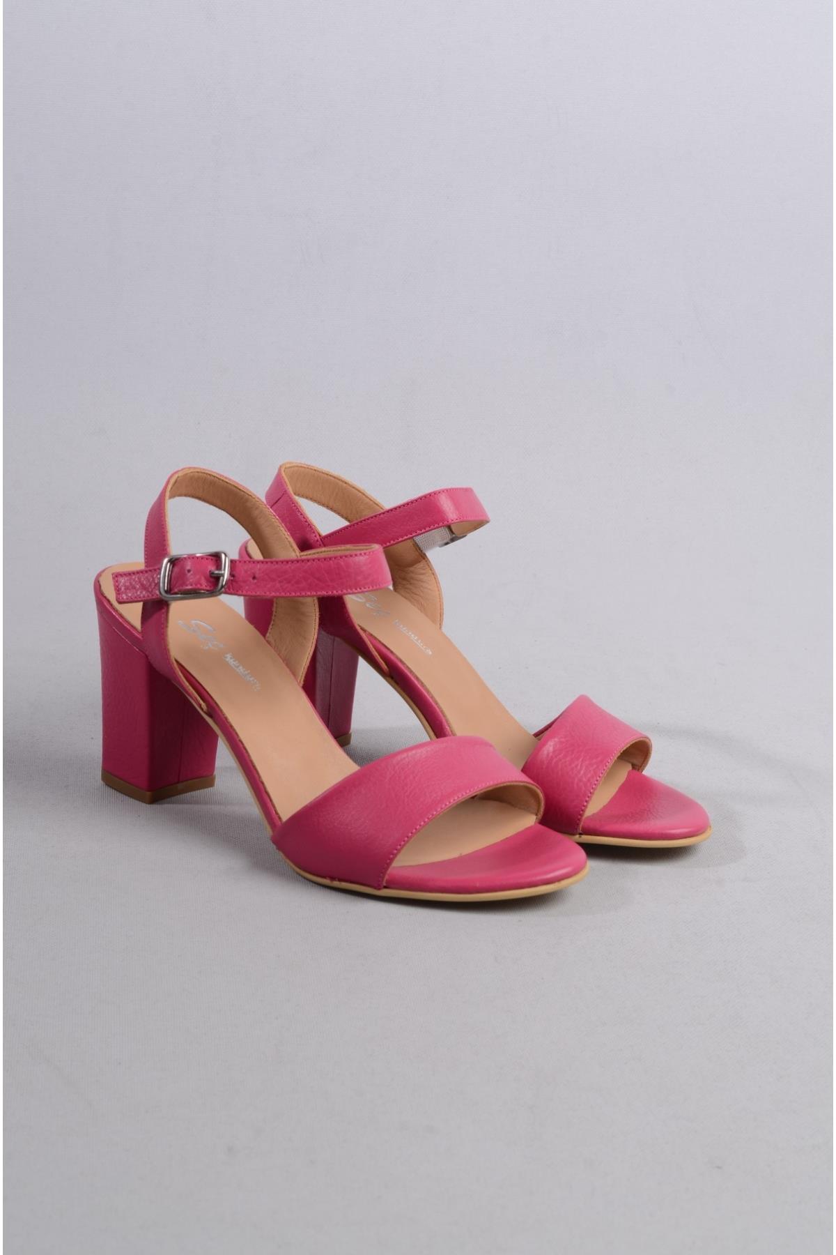 SEÇ 0032 HAKİKİ DERİ TEK BANT SANDALET (Topuk Boyu 8,5cm) FUŞYA