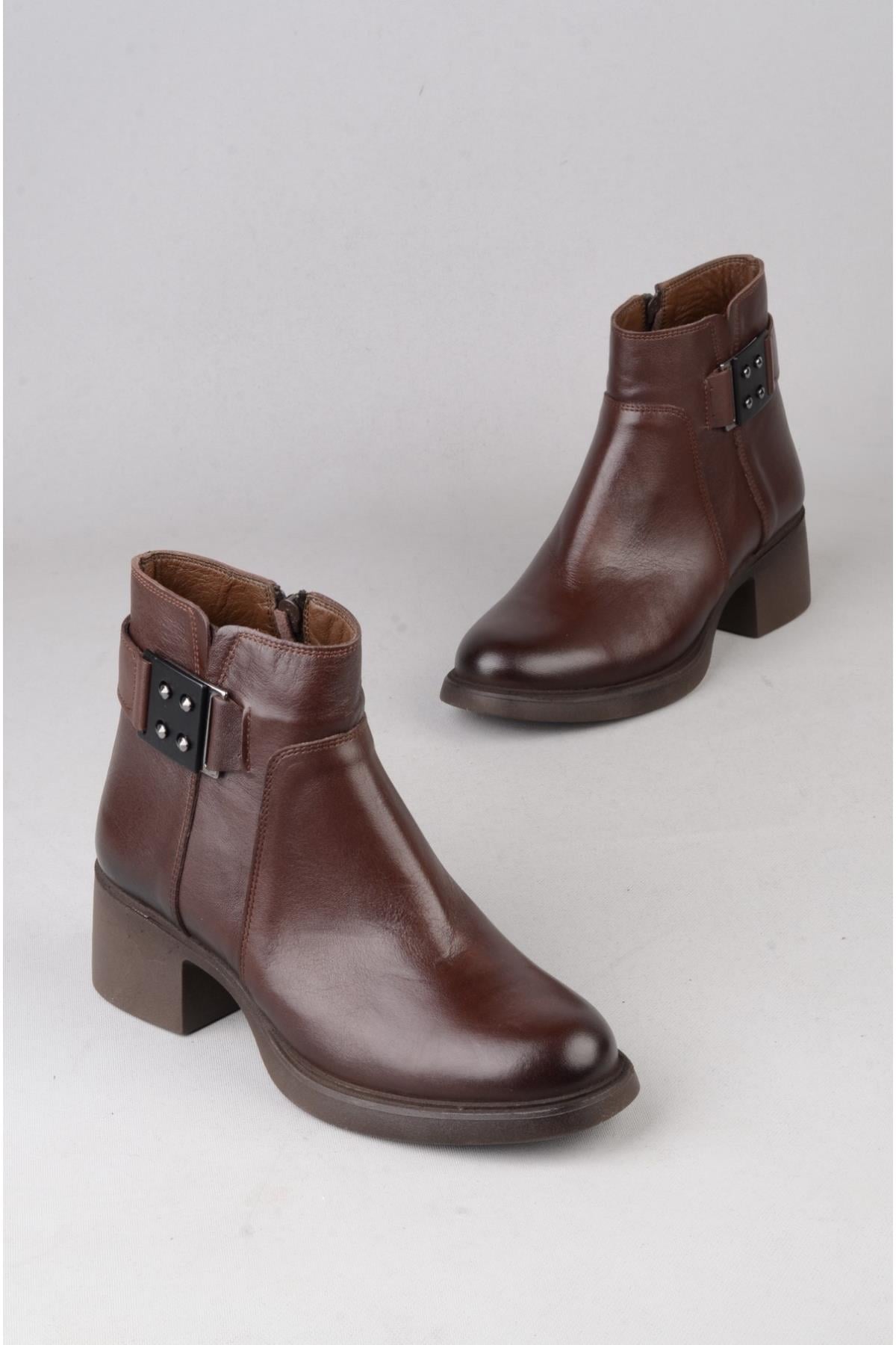 SEÇ 1032 HAKİKİ DERİ TOPUKLU BOT (Topuk Boyu:6 cm) KAHVE