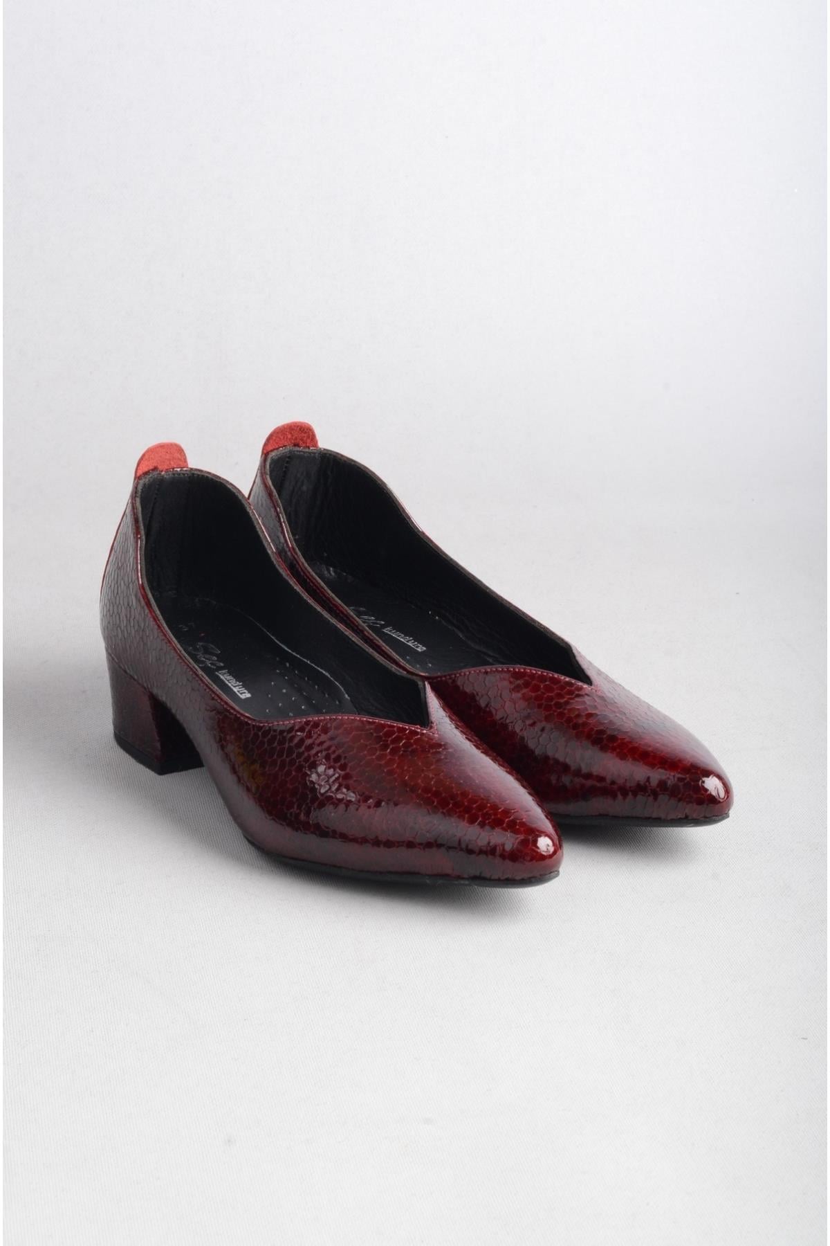 SEÇ 1068 HAKİKİ DERİ TOPUKLU KADIN AYAKKABI (Topuk : 4 cm) BORDO BASKI