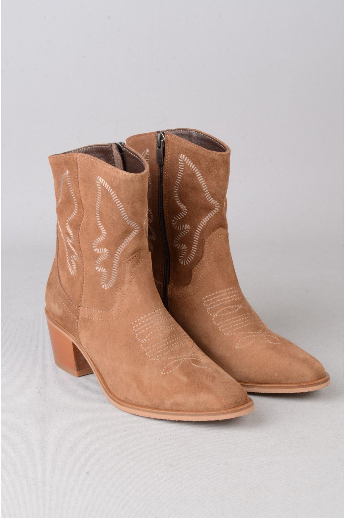 SEÇ 1403 HAKİKİ DERİ WESTERN KADIN BOT (Topuk Boyu: 5.5 cm) SİGARO