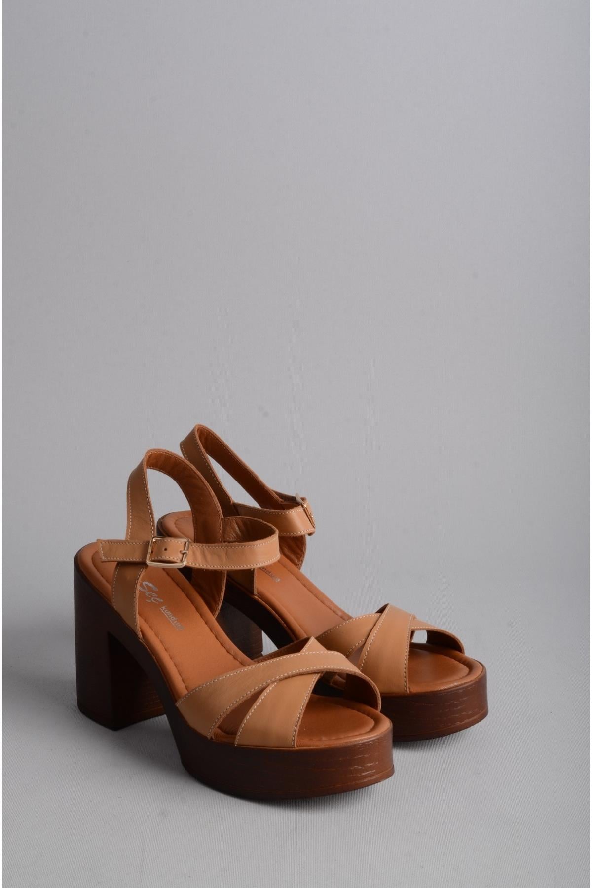 SEÇ 2003 HAKİKİ DERİ TOPUKLU SANDALET (Topuk Boyu: 9,5 cm, Platform: 3cm ) TABA