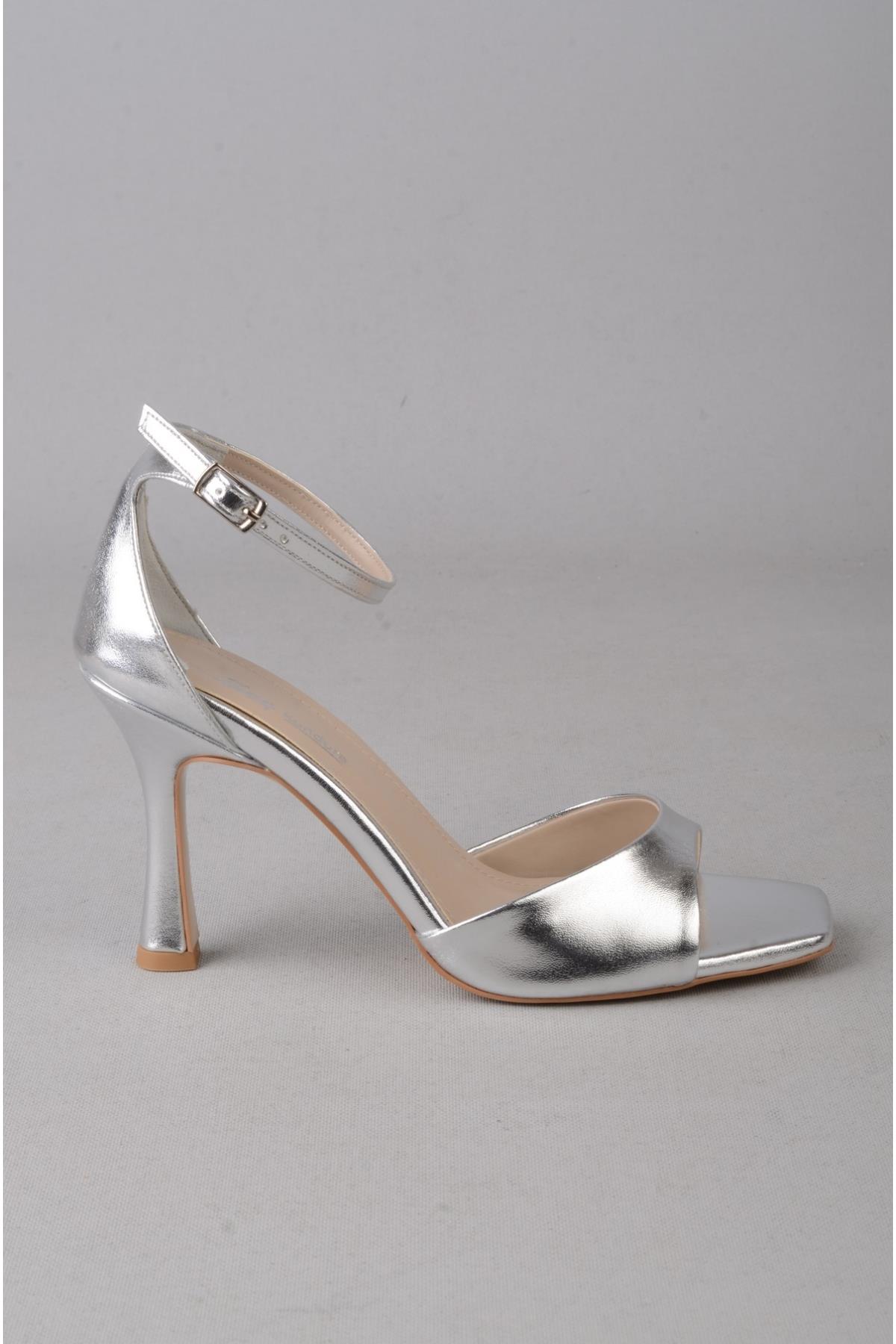 SEÇ 233 TEK BANT TOPUKLU AYAKKABI (Topuk Boyu:9,5 cm) GÜMÜŞ