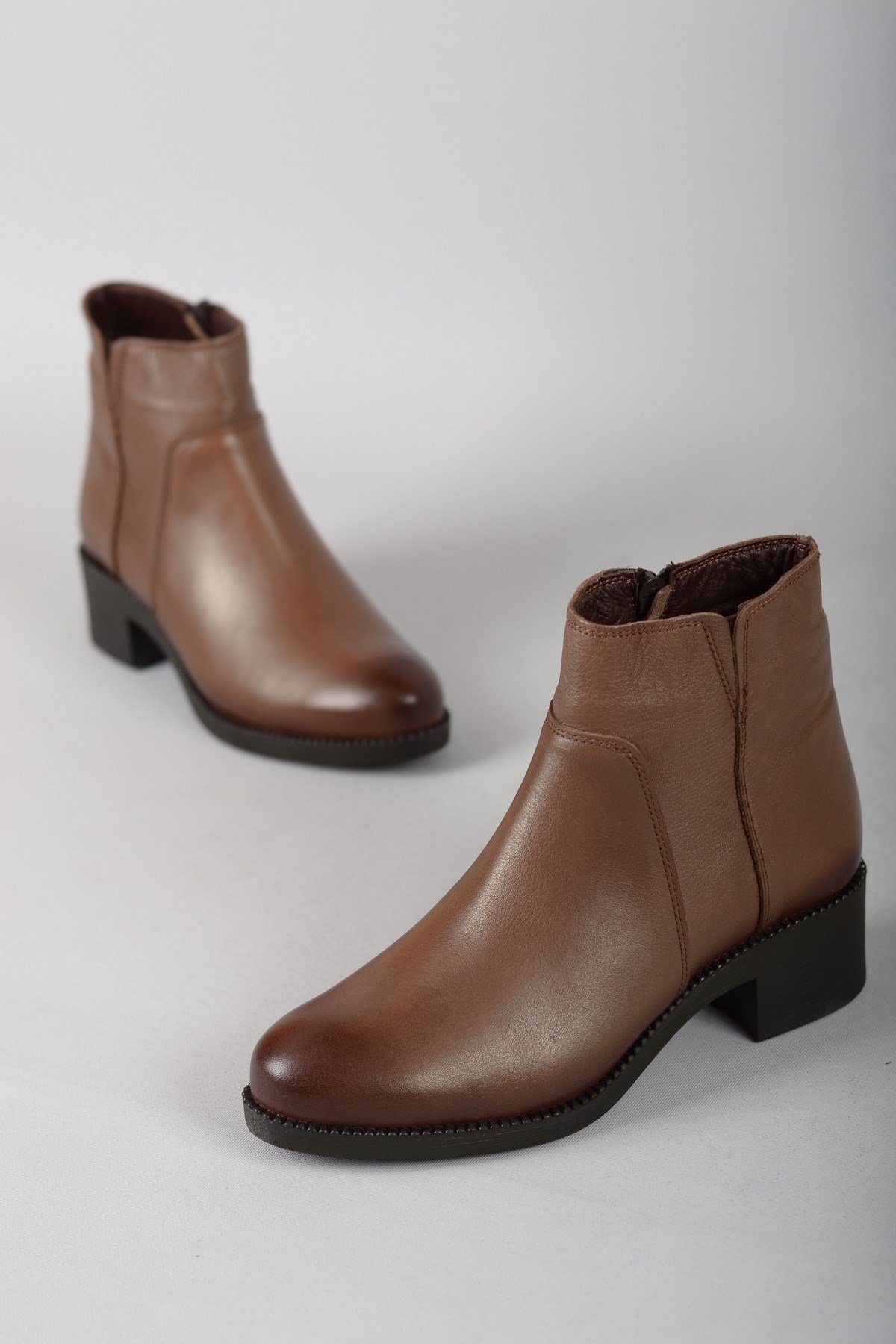 SEÇ 246091 HAKİKİ DERİ KADIN TOPUKLU BOT KAHVE