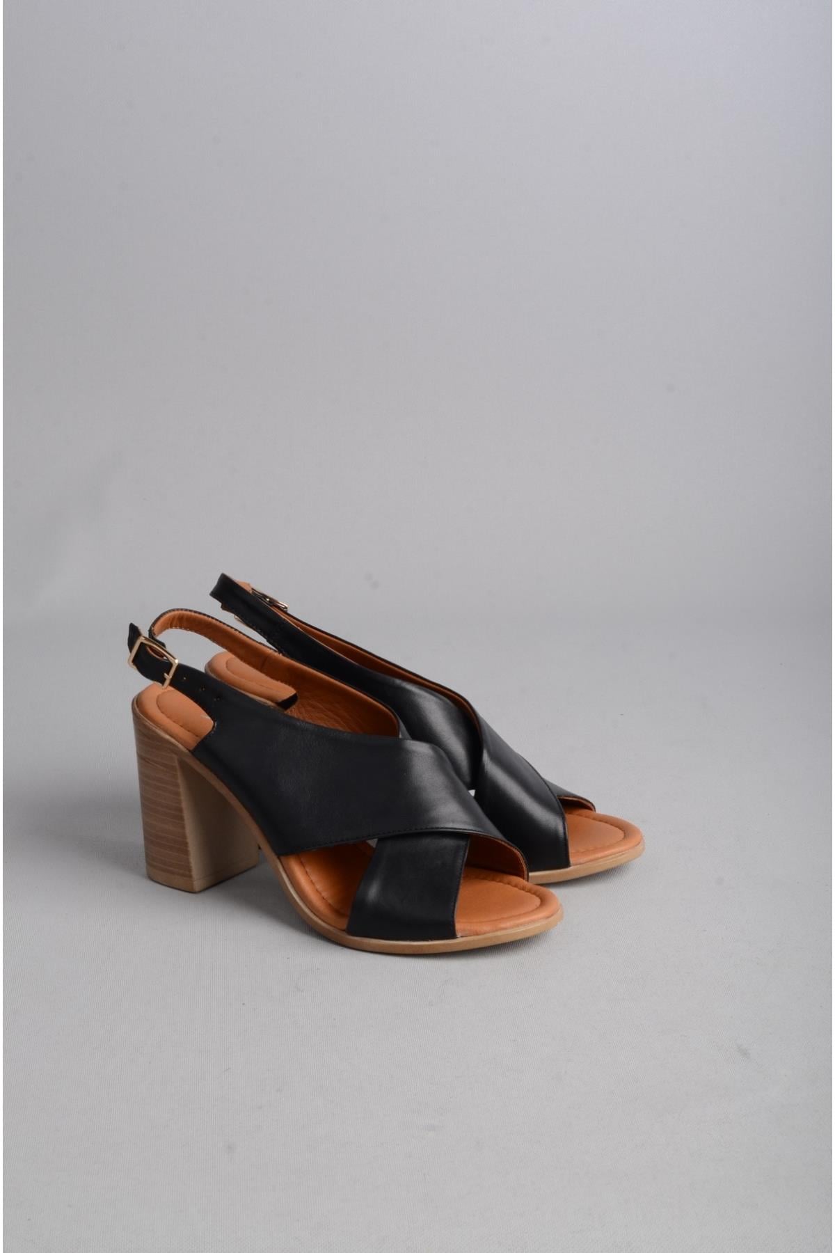 SEÇ 3004 HAKİKİ DERİ TOPUKLU KADIN SANDALET (Topuk Boyu:9 cm) SİYAH