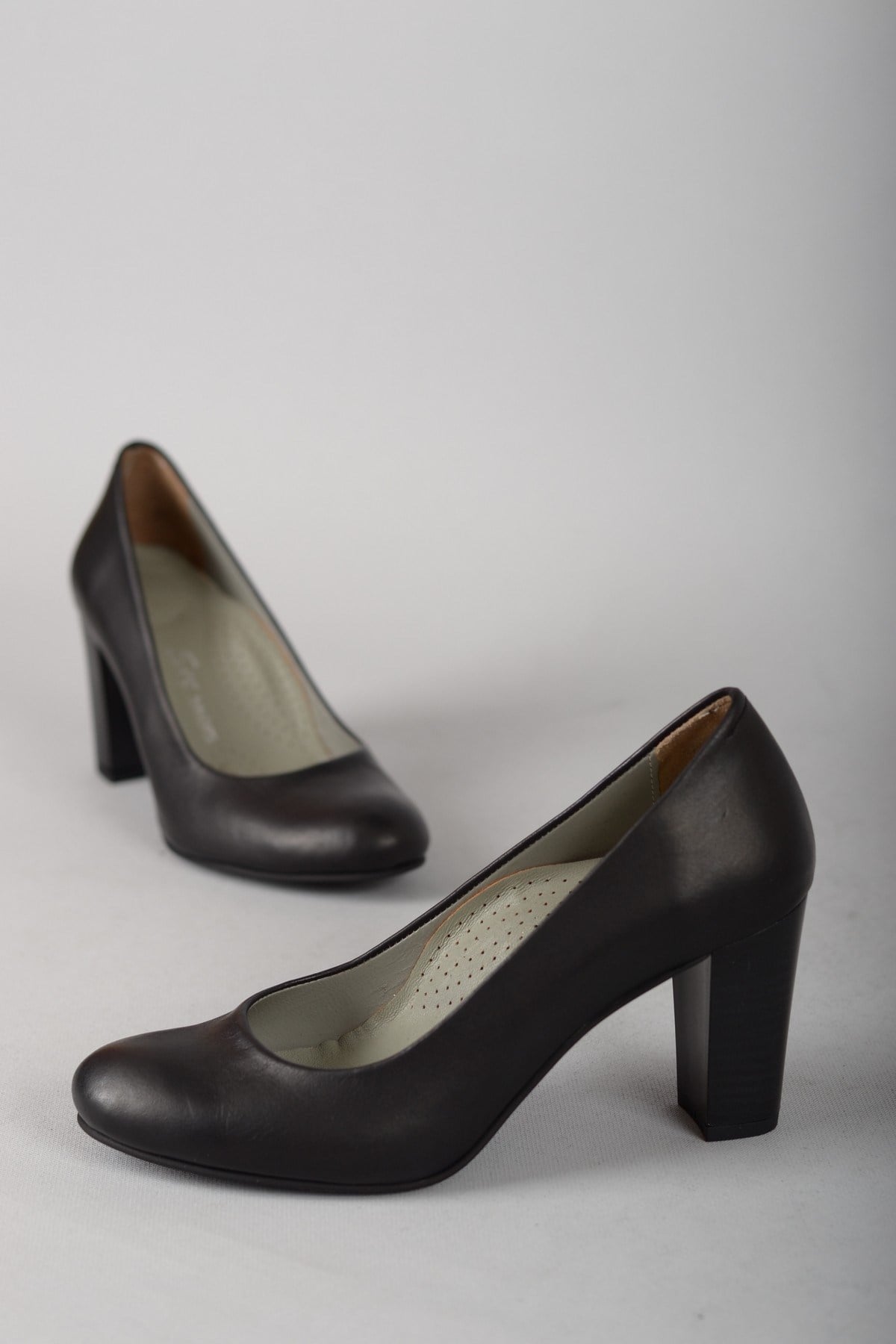 SEÇ 736 HAKİKİ DERİ TOPUKLU KADIN AYAKKABI (8cm) SİYAH