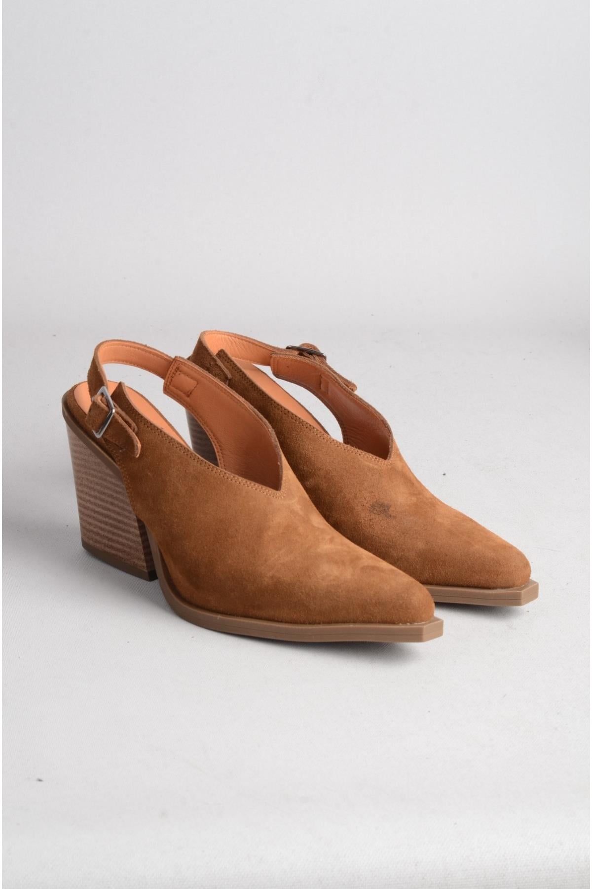 SEÇ 8040 HAKİKİ DERİ KADIN TOPUKLU SANDALET (Topuk Boyu: 9 cm) TABA SÜET