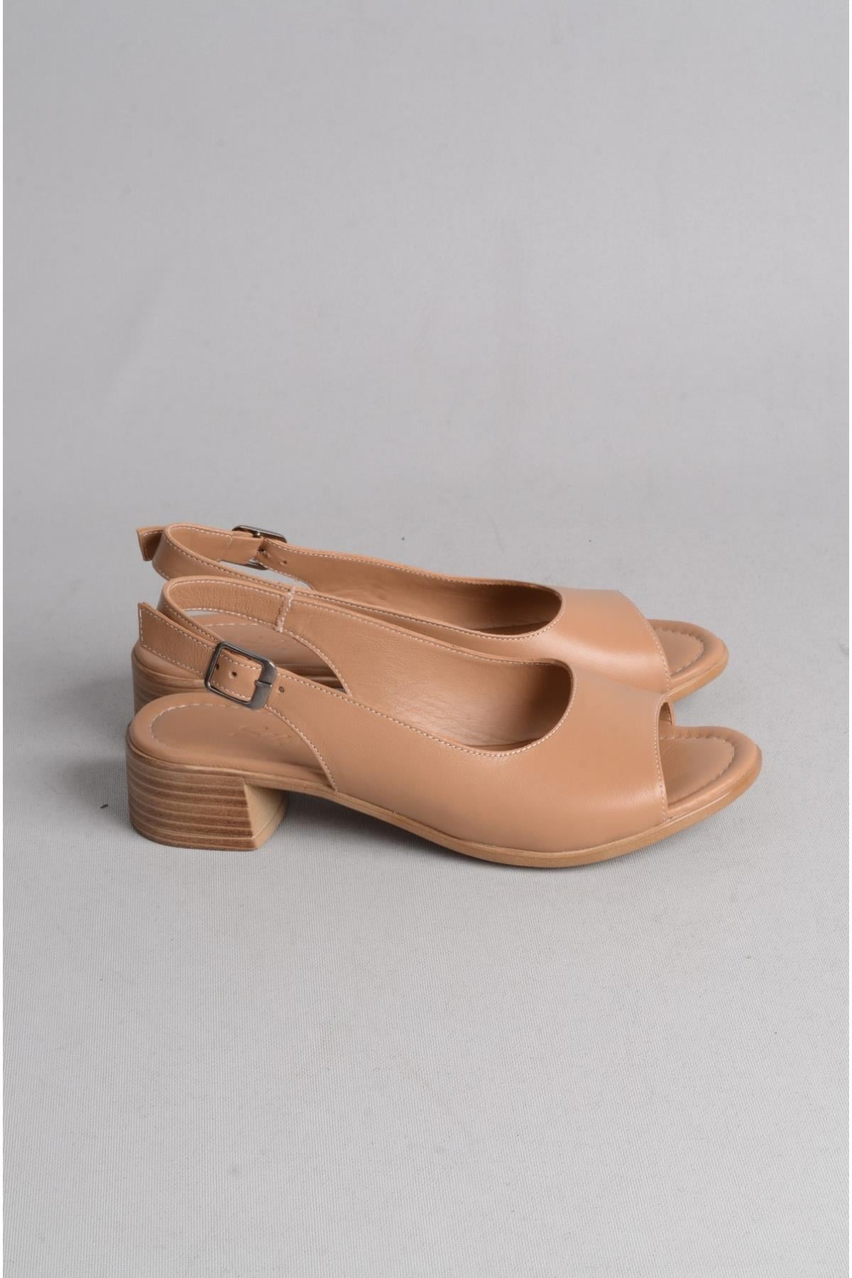 SEÇ 807 HAKİKİ DERİ TOPUKLU SANDALET (Topuk Boyu:3,5 cm) VİZON