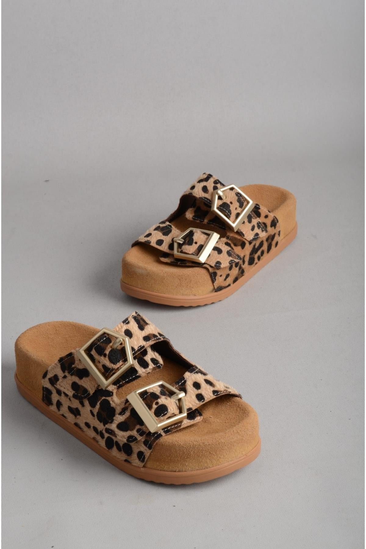 SEÇ 8145 HAKİKİ DERİ ÇİFT BANTLI KALIN TABANLI KADIN TERLİK LEOPAR