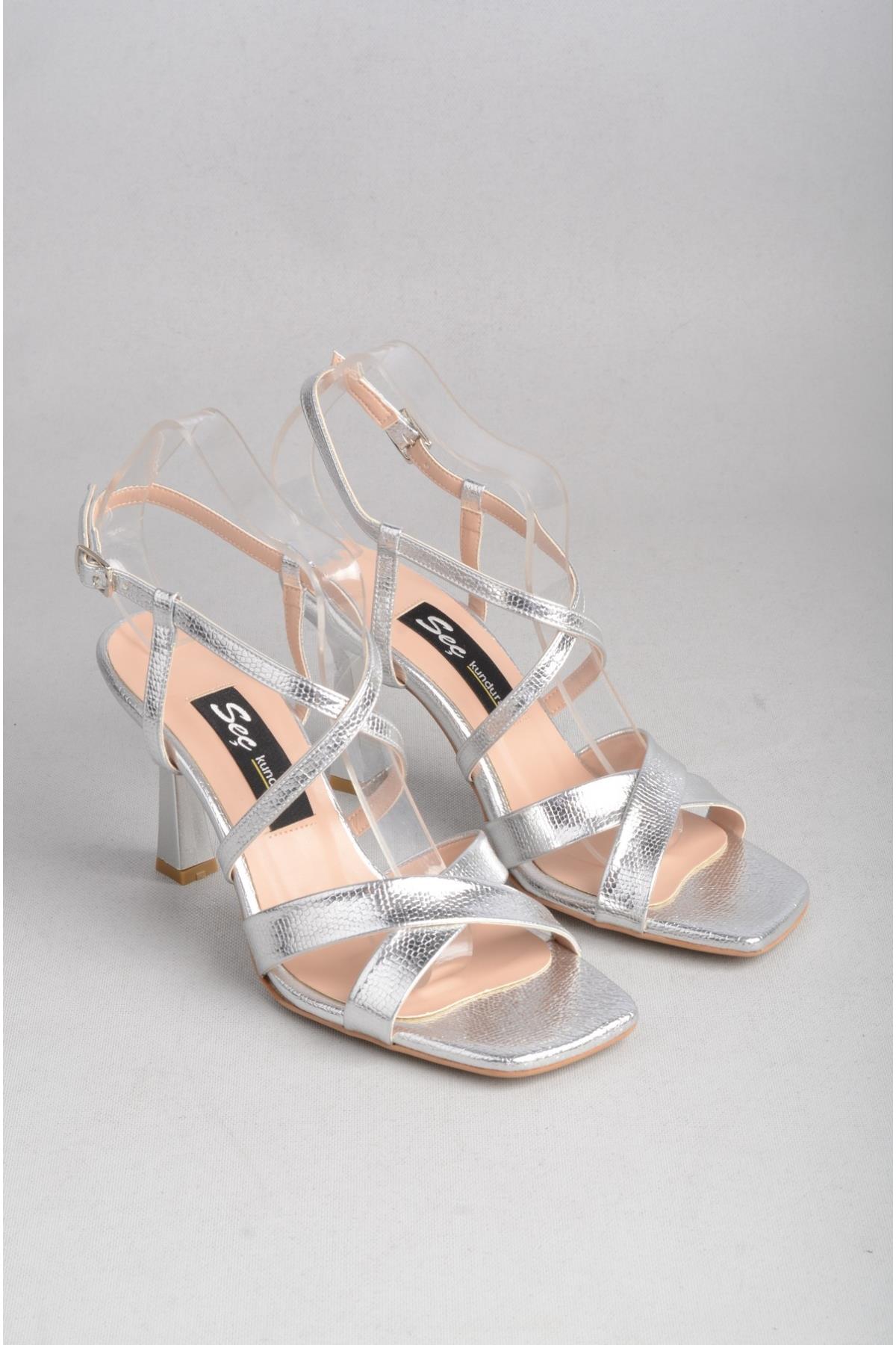 SEÇ 8373 ABİYE AYAKKABI (Topuk Boyu:9,5 cm) GÜMÜŞ