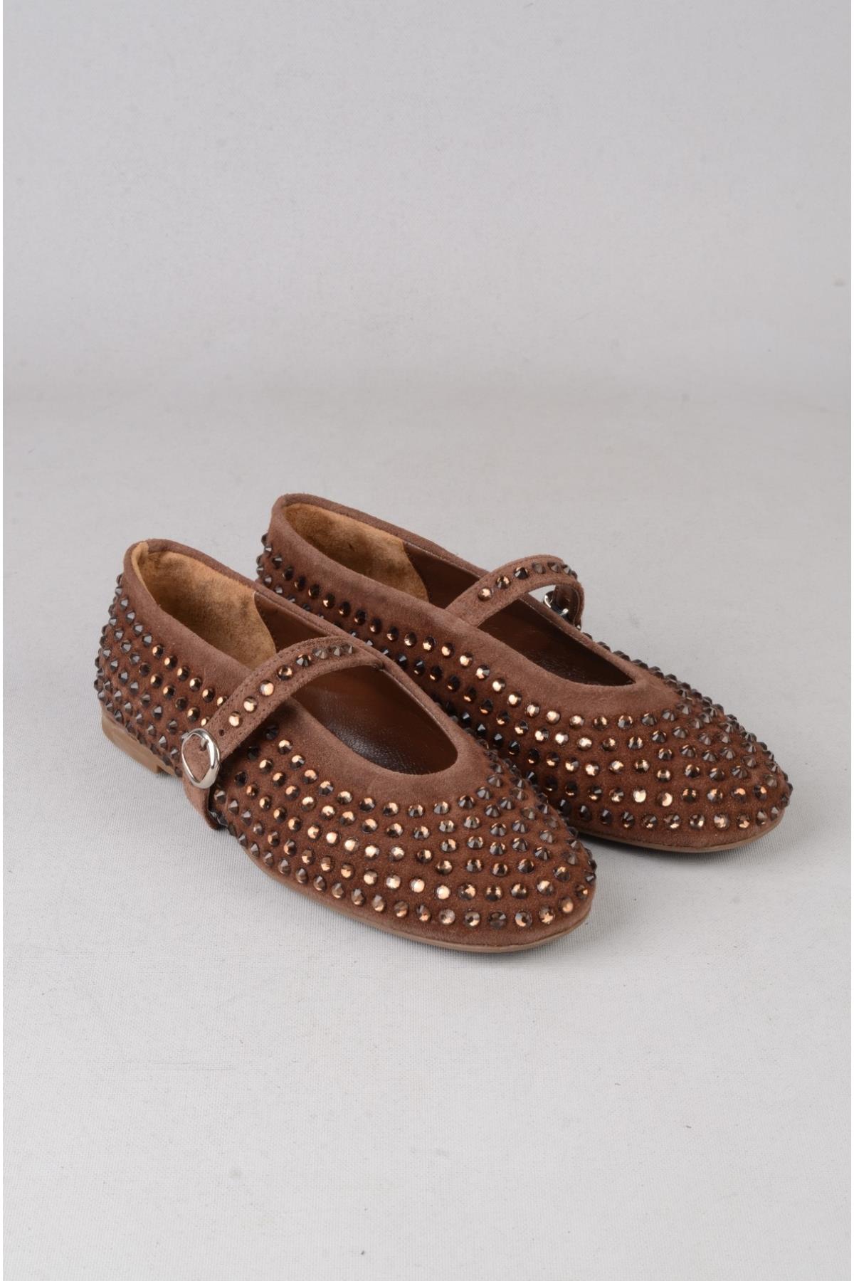 SEÇ 8666 TAŞ DETAYLI ÖZEL ÜRETİM HAKİKİ DERİ BABET KAHVE SÜET