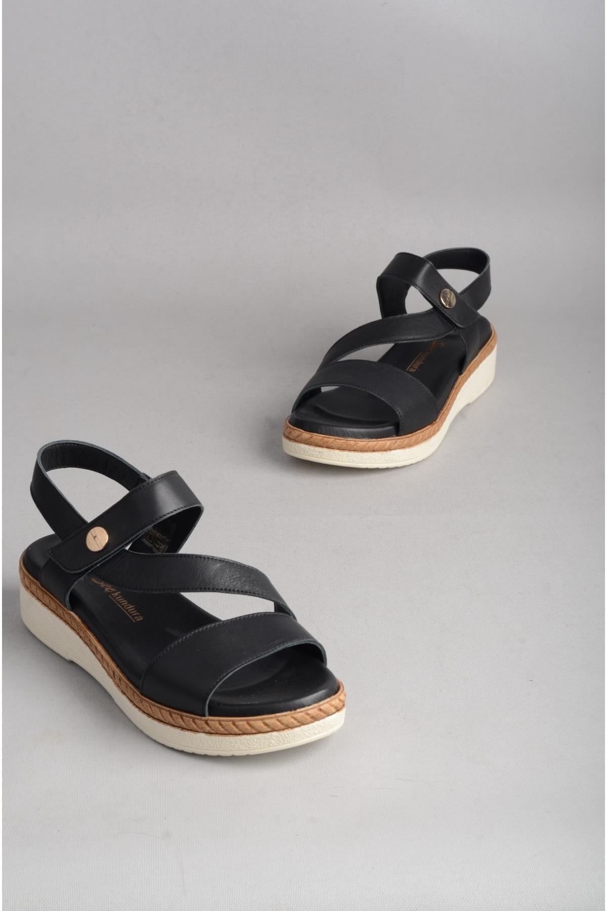 SEÇ KM44 HAKİKİ DERİ ANATOMİK KADIN SANDALET SİYAH