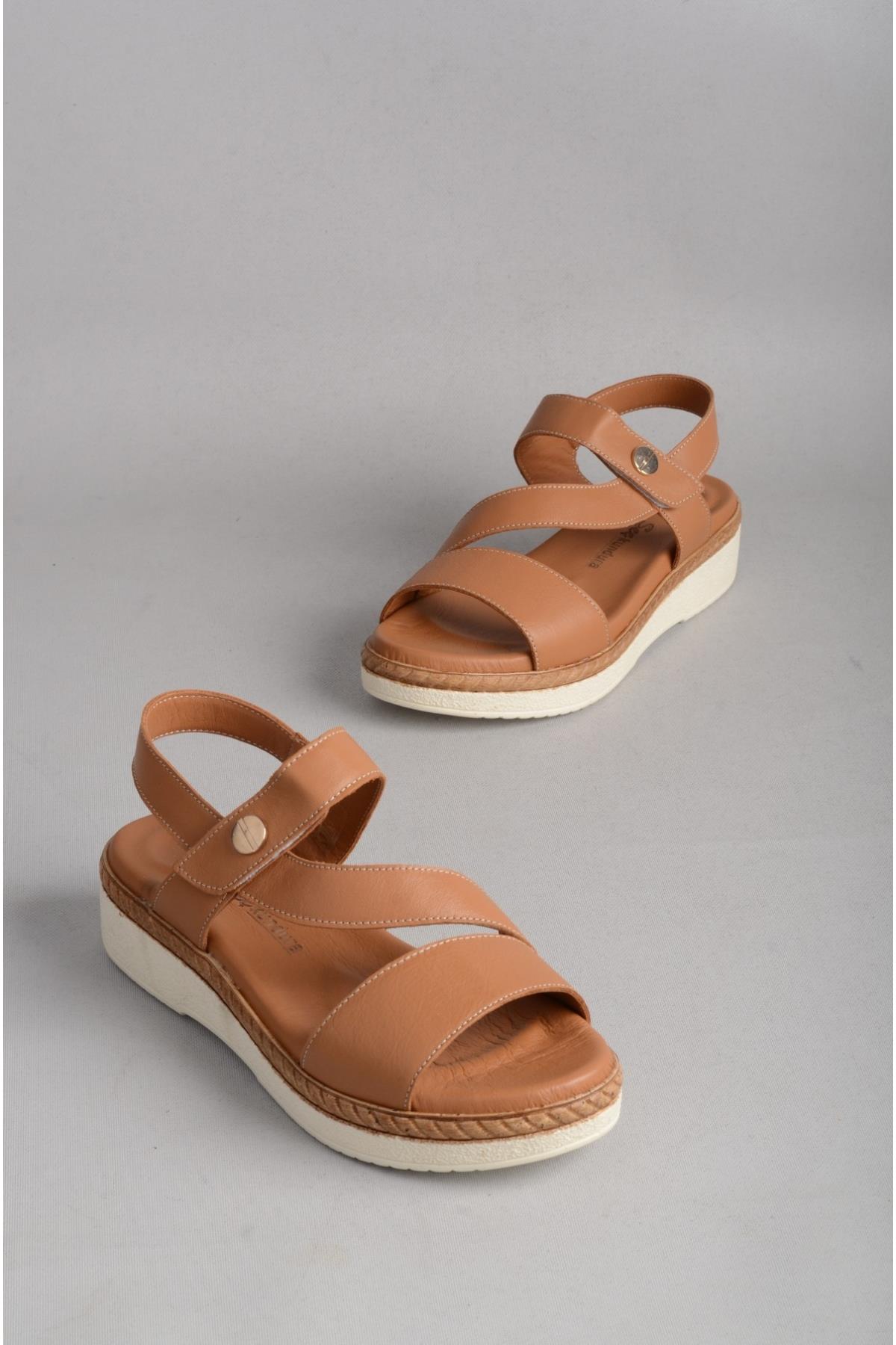 SEÇ KM44 HAKİKİ DERİ ANATOMİK KADIN SANDALET TABA