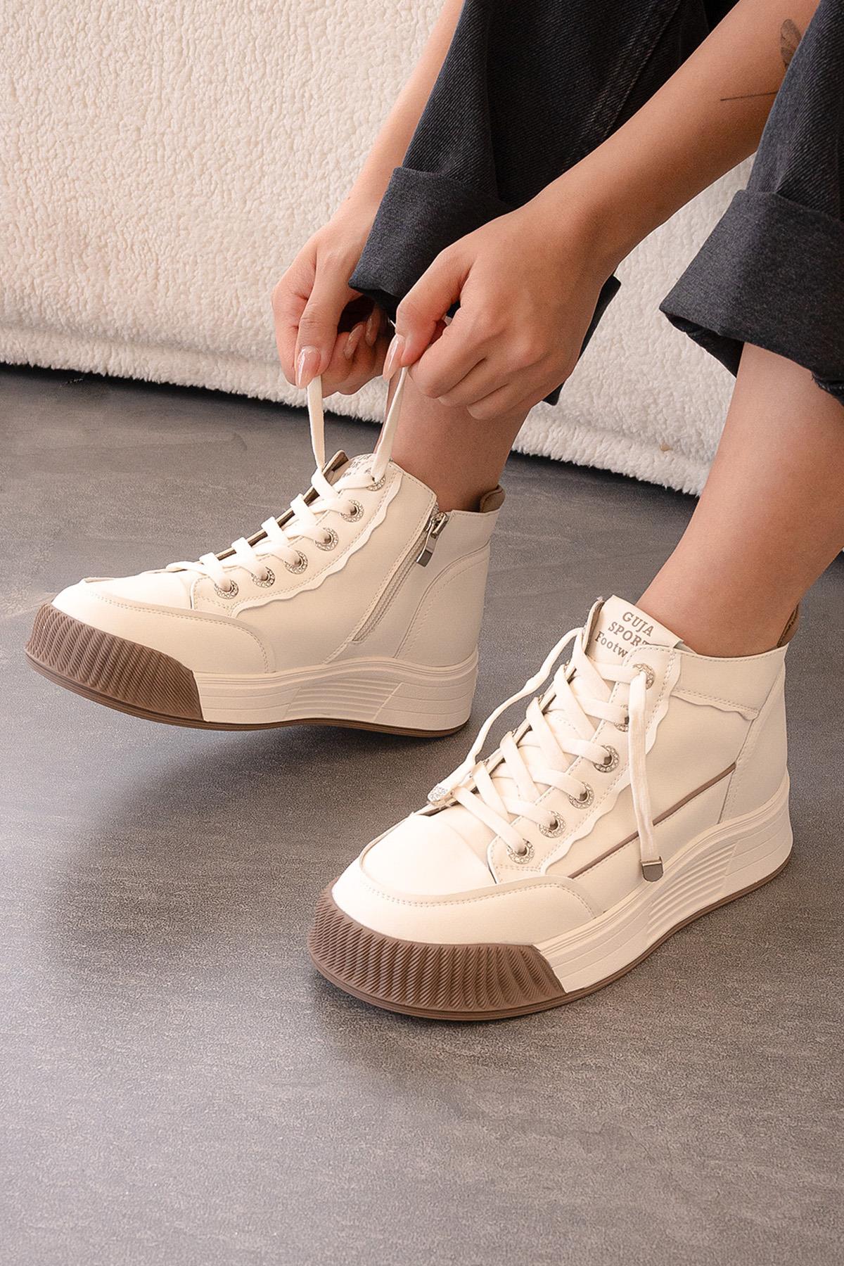 JOLENE GUJA İTHAL ÖZEL SERİ HAKİKİ DERİ KADIN SPOR BOT BEYAZ KAHVE