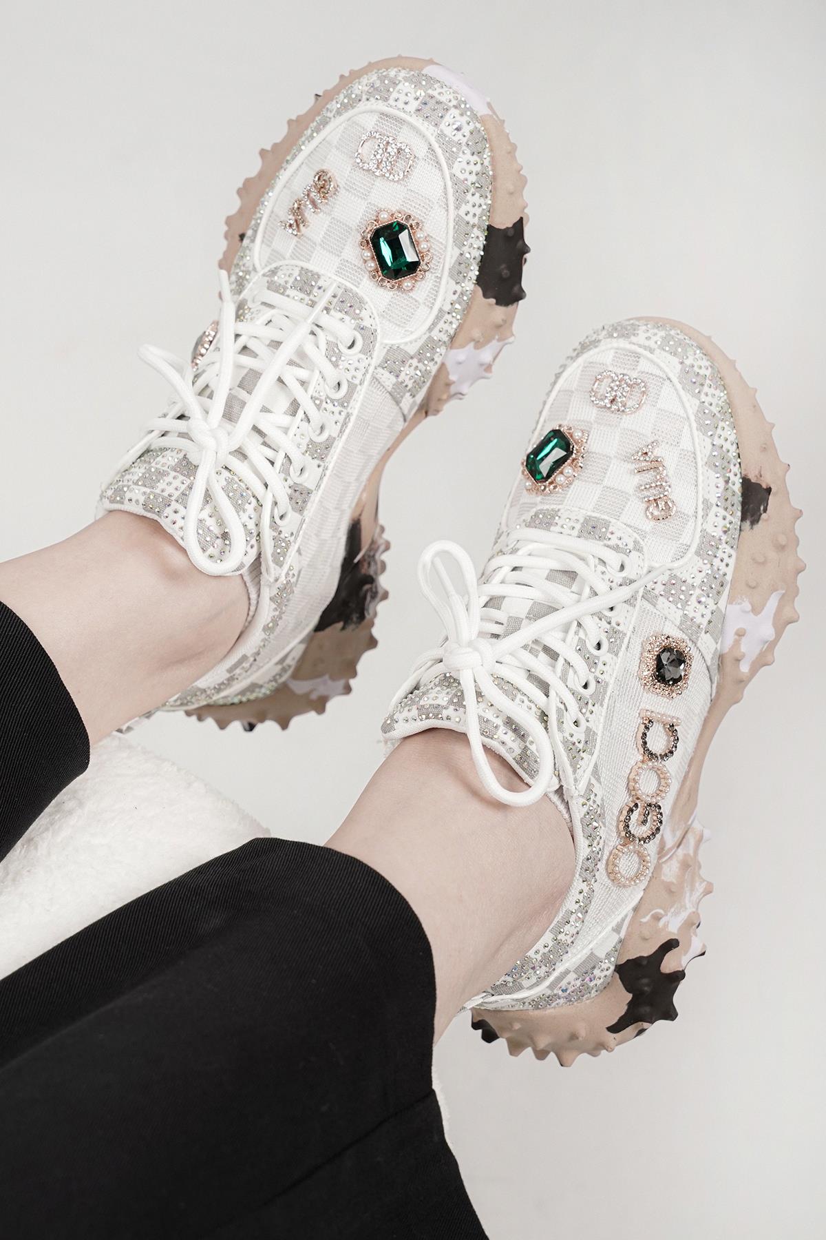 LUİSA ORİJİNAL GUJA ÖZEL SERİ TAŞ DETAYLI KADIN SPOR AYAKKABI BEYAZ