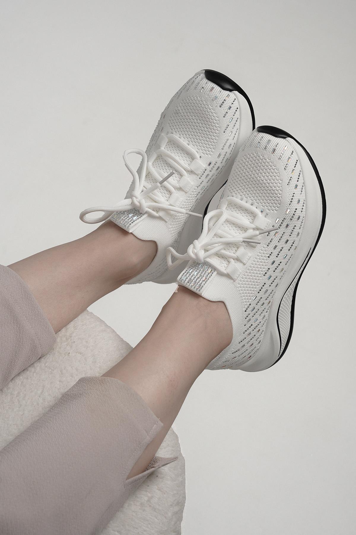 MAXİNE GUJA İTHAL ÖZEL SERİ TAŞ DETAYLI TRİKO KADIN SPOR AYAKKABI BEYAZ