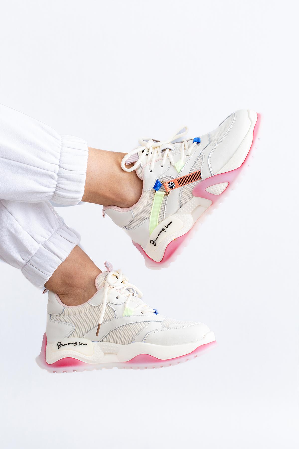 GUJA ÖZEL SERİ KADIN SPOR AYAKKABI 24Y425 PEMBE