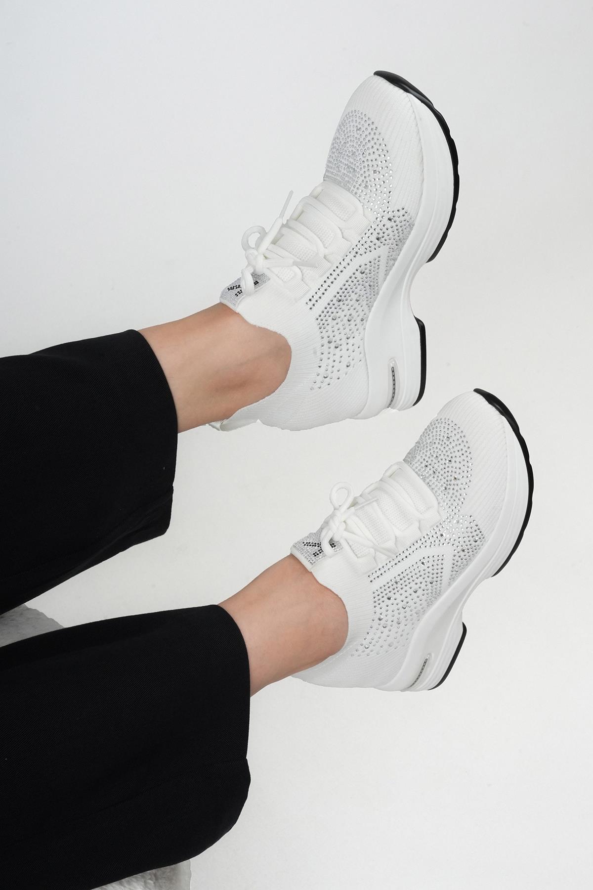 PALMİRA ORİJİNAL KRİSTEBELL TAŞ DETAYLI İÇTEN GİZLİ DOLGU KADIN SPOR AYAKKABI BEYAZ