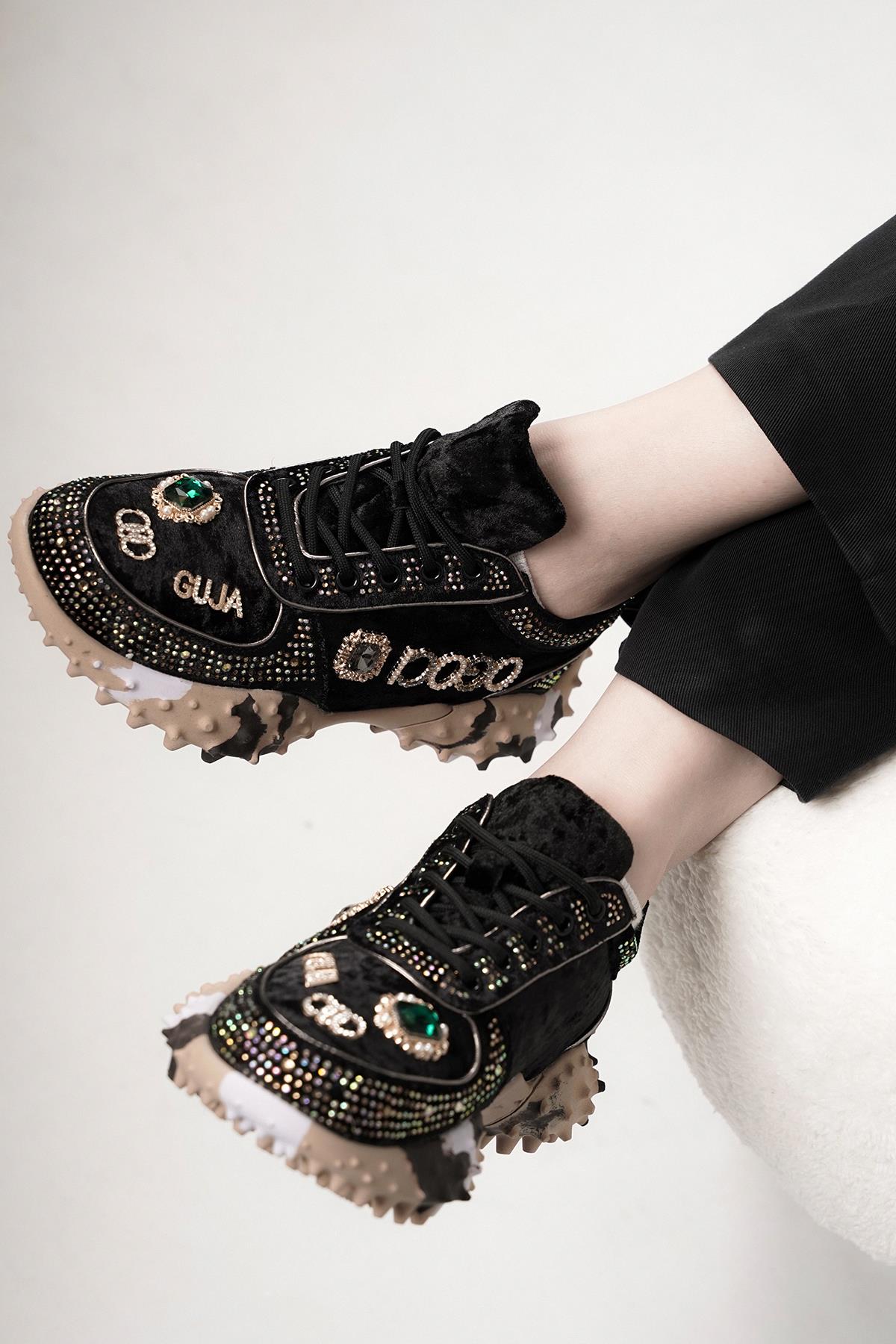 LUİSA ORİJİNAL GUJA ÖZEL SERİ TAŞ DETAYLI KADIN SPOR AYAKKABI SİYAH