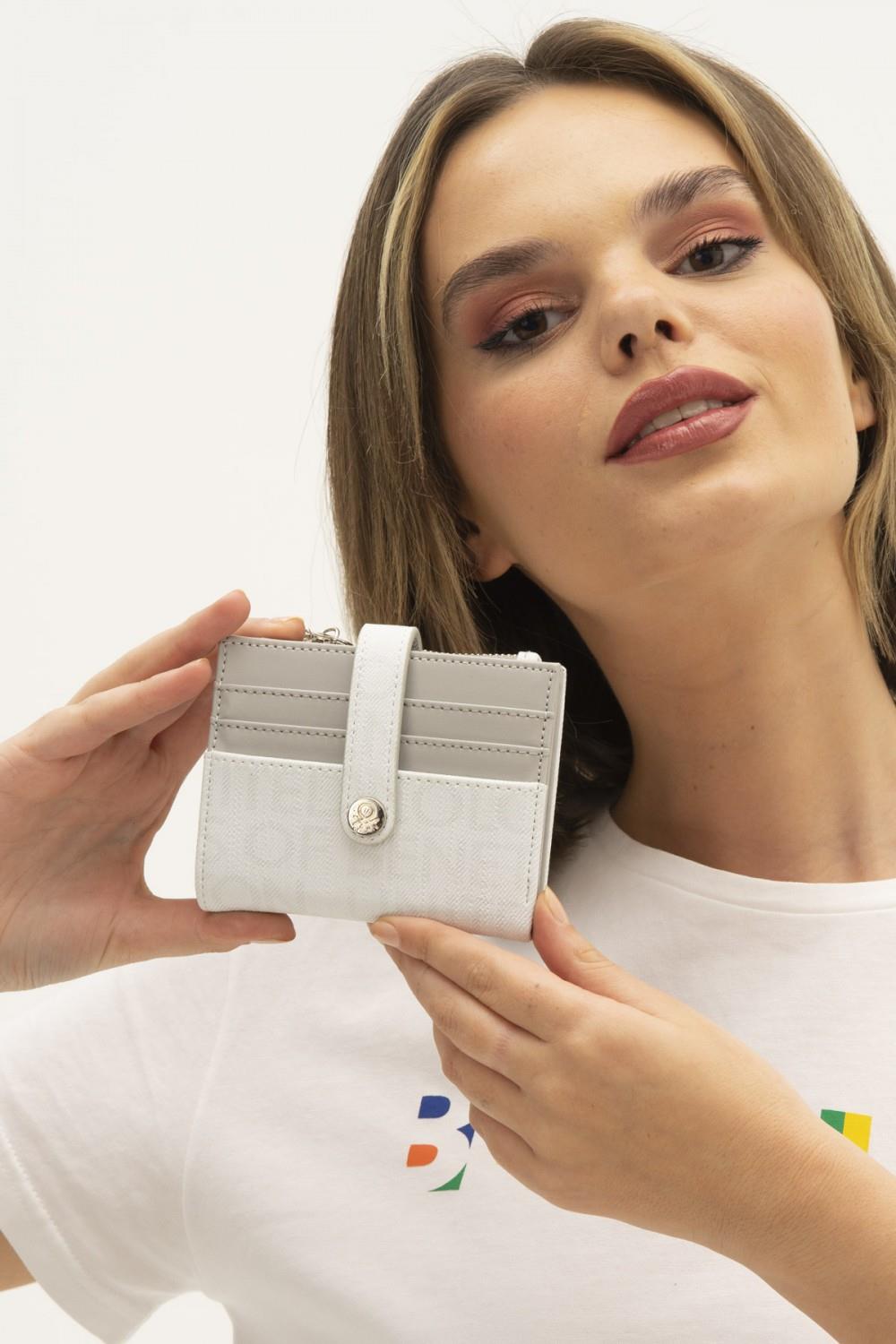 BENETTON KADIN CÜZDAN BNT1309 BEYAZ AÇIK GRİ