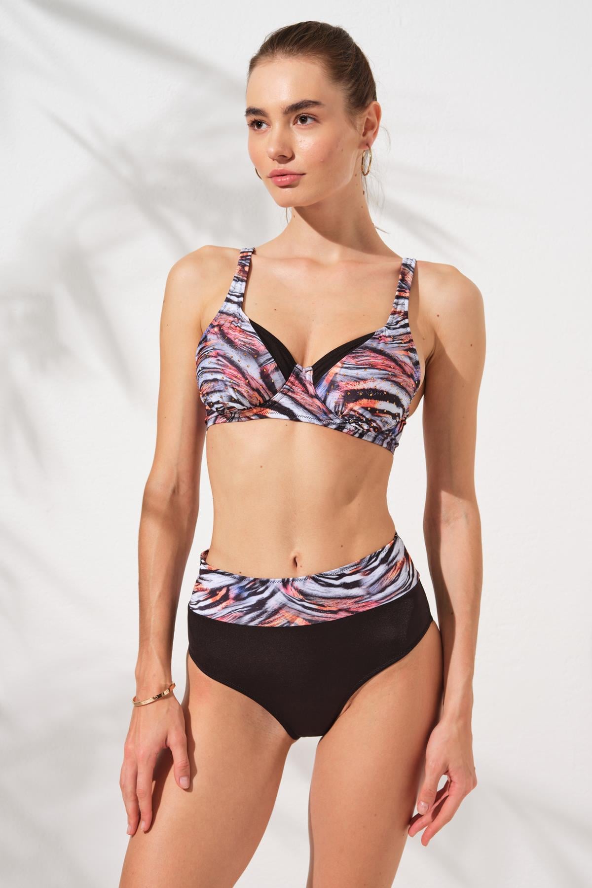 mayostorePierre CardinToparlayıcı Bikini ModelleriPierre Cardin Herve Toparlayıcı Balenli Bikini Takım Tiger 231230-T