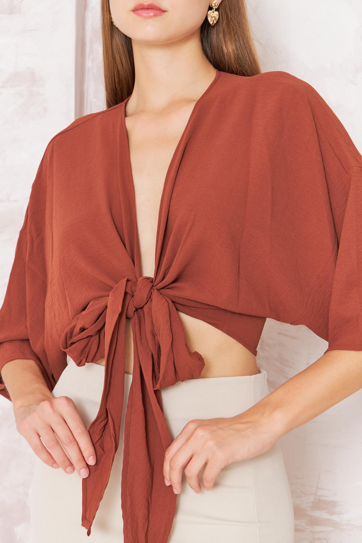 Kadın Kiremit Rengi Önden Bağlamalı Crop Kimono DM7004