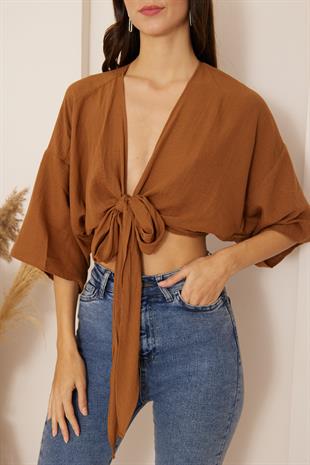 Kadın Kahverengi Önden Bağlamalı Crop Kimono DM7004