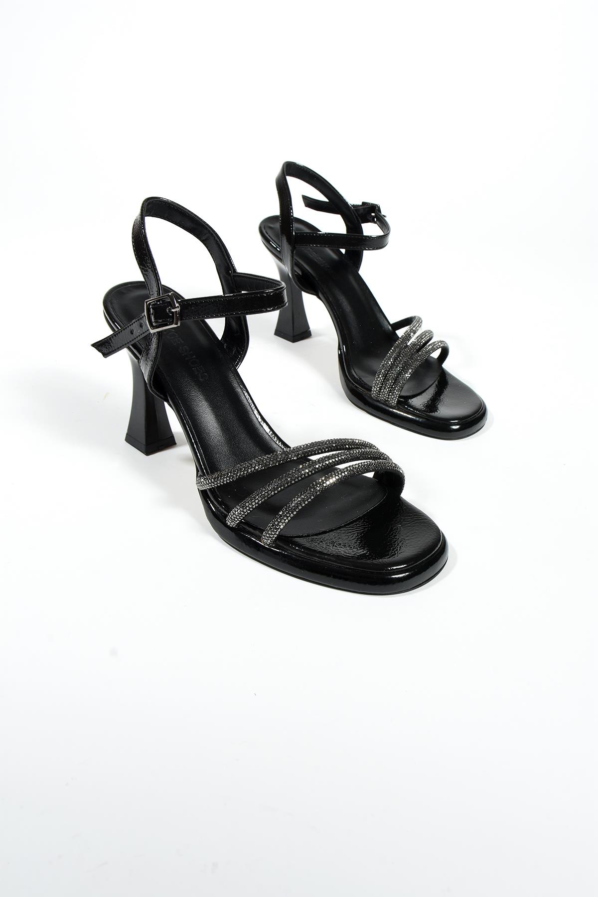 Alecia Siyah Üç Bant Bilekten Geçmeli Kadın Topuklu Ayakkabı