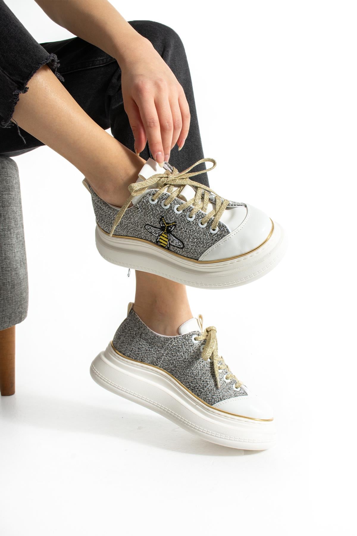 PUJA GRİ NAKIŞ DETAY KALIN TABAN KADIN SPOR AYAKKABI