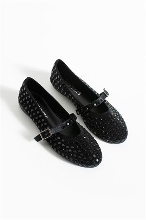 Laco Siyah Kadife Taş Detay Kemerli Kadın Babet Ayakkabı