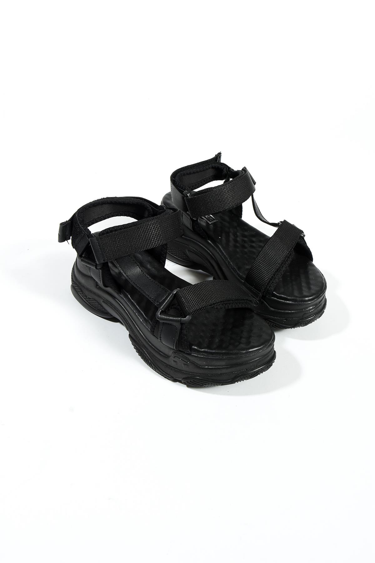 Liset Siyah Cırt Detay Anatomik Kadın Sandalet