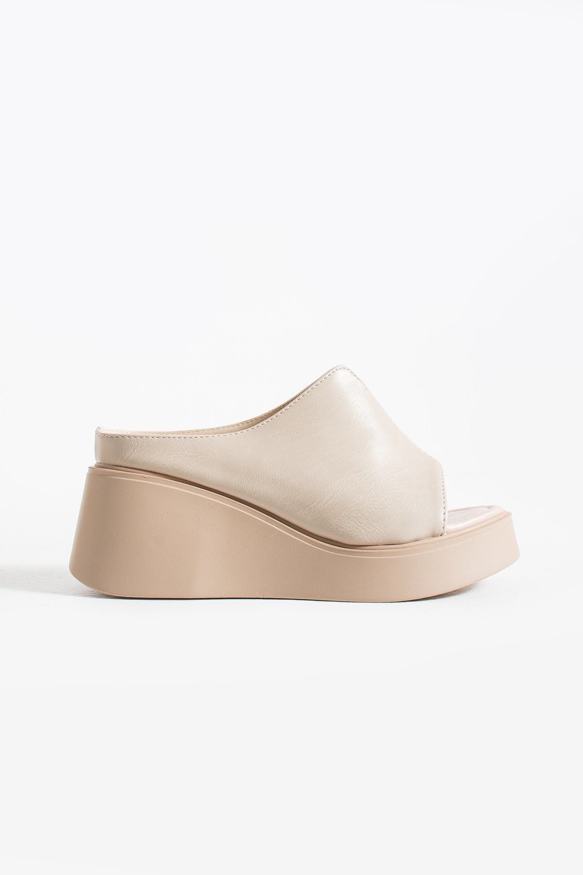 Orvella Bej Tek Bant Dolgu Taban Kadın Terlik