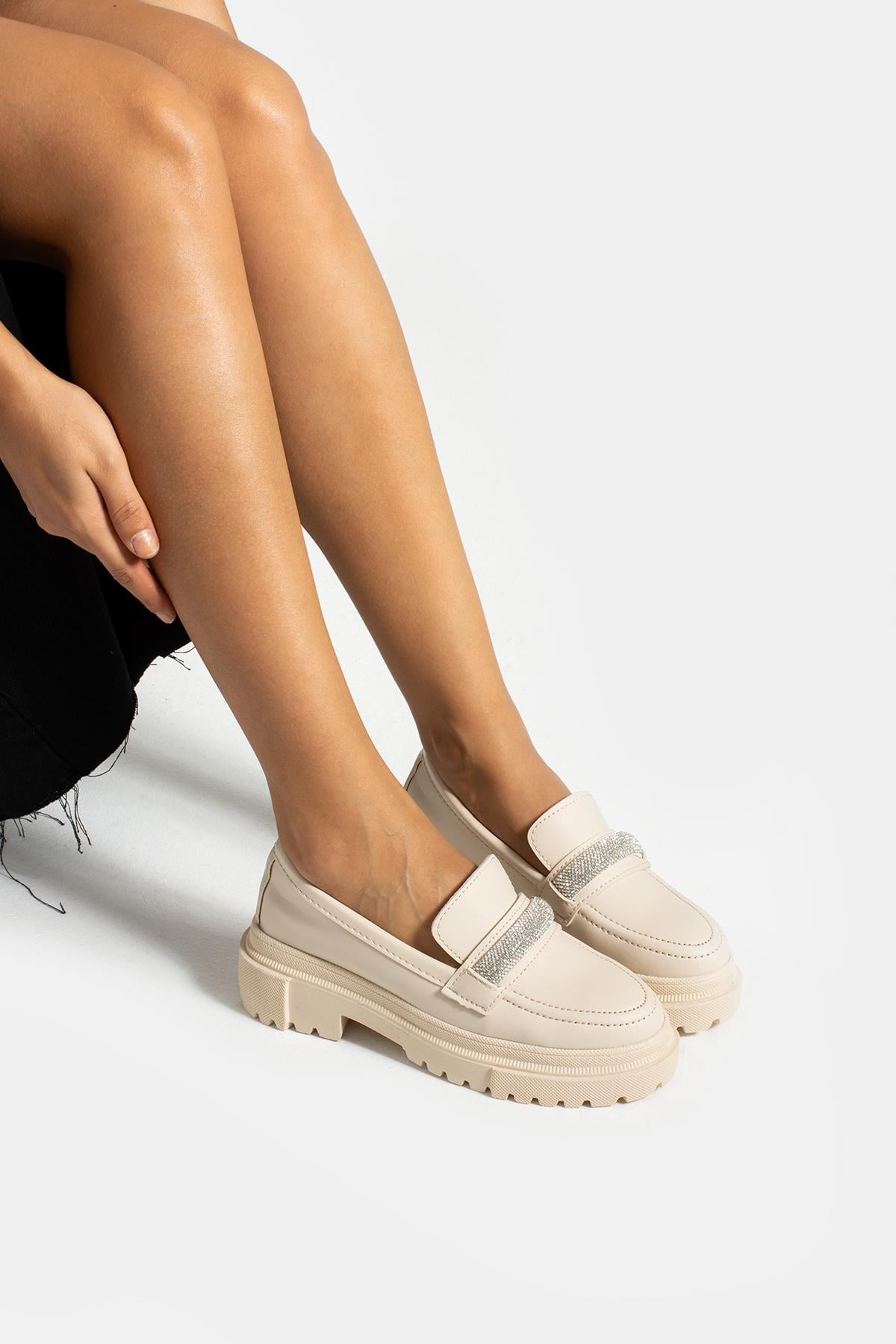 Tanyuha Krem Taşli Kalin Taban Kadin Loafer