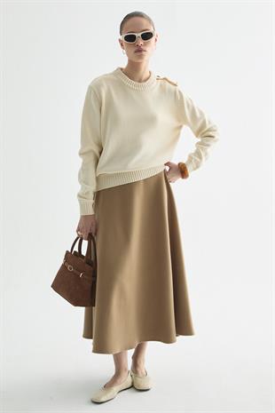 APOLET DETAYLI MERSERİZE TRİKO KAZAK EKRU