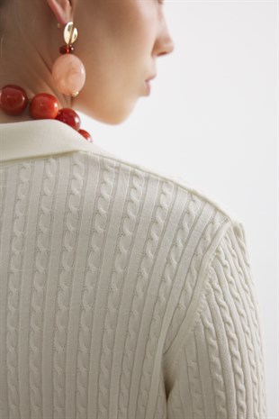 BALIKSIRTI DESEN TRİKO BLUZ EKRU