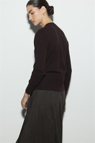 BELİ OTURTMALI TRİKO HIRKA ACI KAHVE