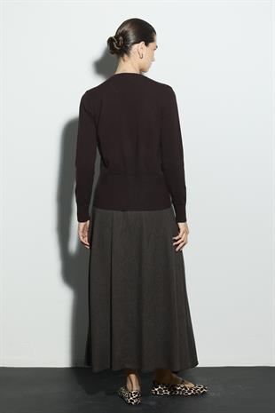 BELİ OTURTMALI TRİKO HIRKA ACI KAHVE