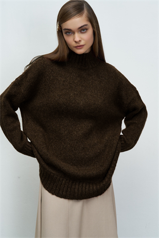 DİK YAKA COSY KAZAK ACI KAHVE