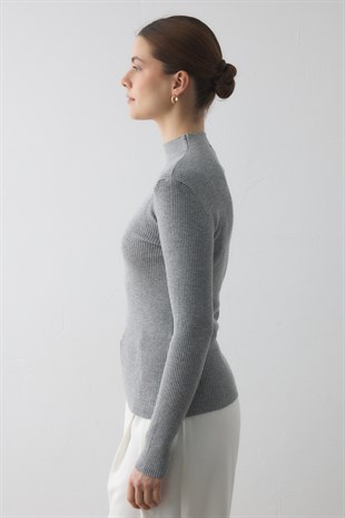 DİK YAKA TRİKO KAZAK GRİ