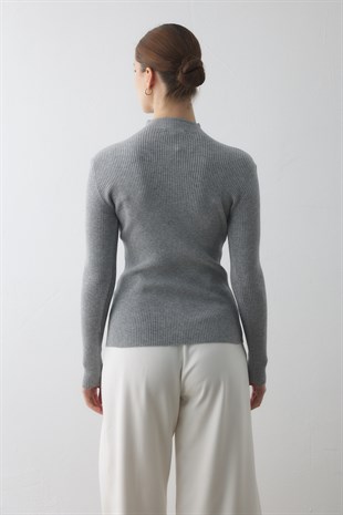 DİK YAKA TRİKO KAZAK GRİ