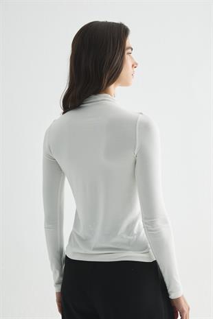 DİK YAKA YUMUŞAK DOKULU BODY EKRU